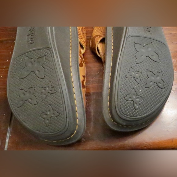 Alegria Bohemian Clogs, Size 38 - Picture 5 of 5